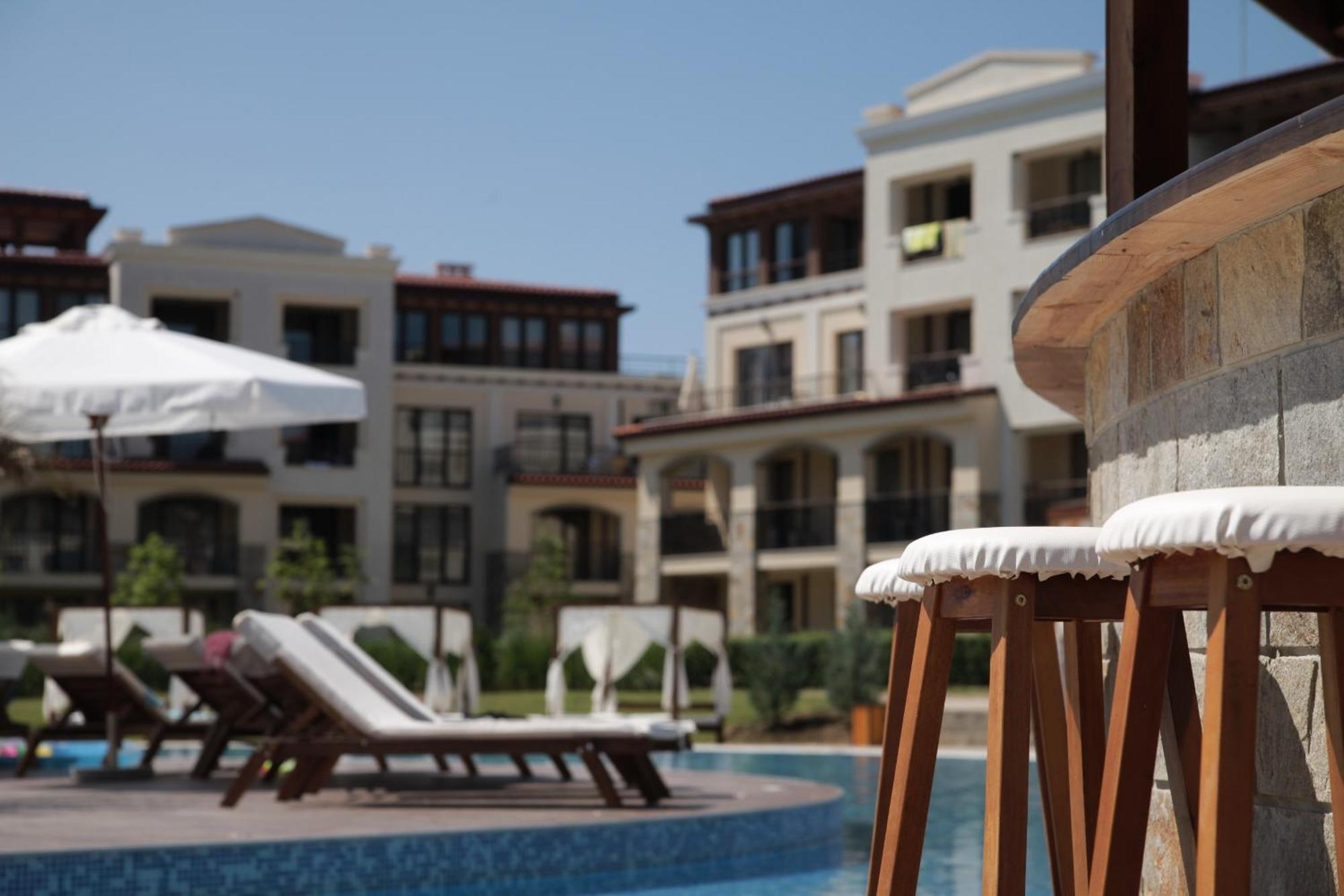 Green Life Apartments Созополь Экстерьер фото